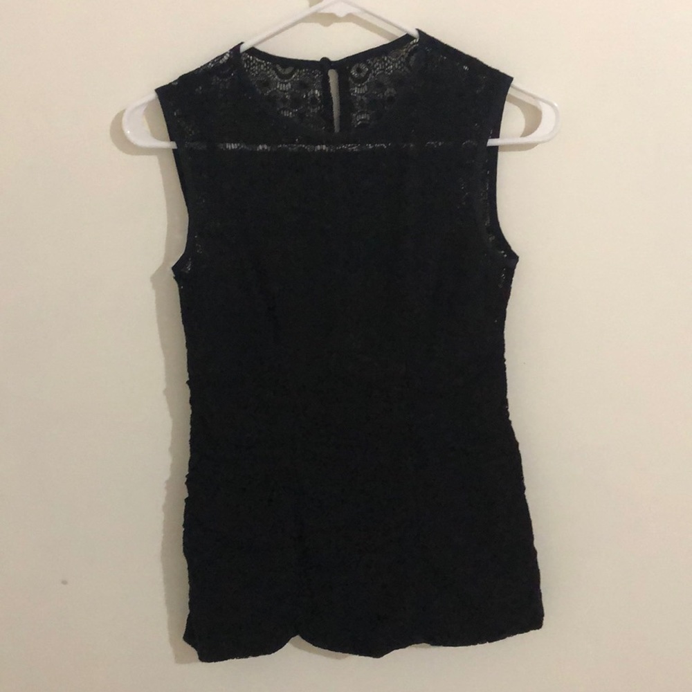 Gorgeous sleeveless Nanette Lenore lace top